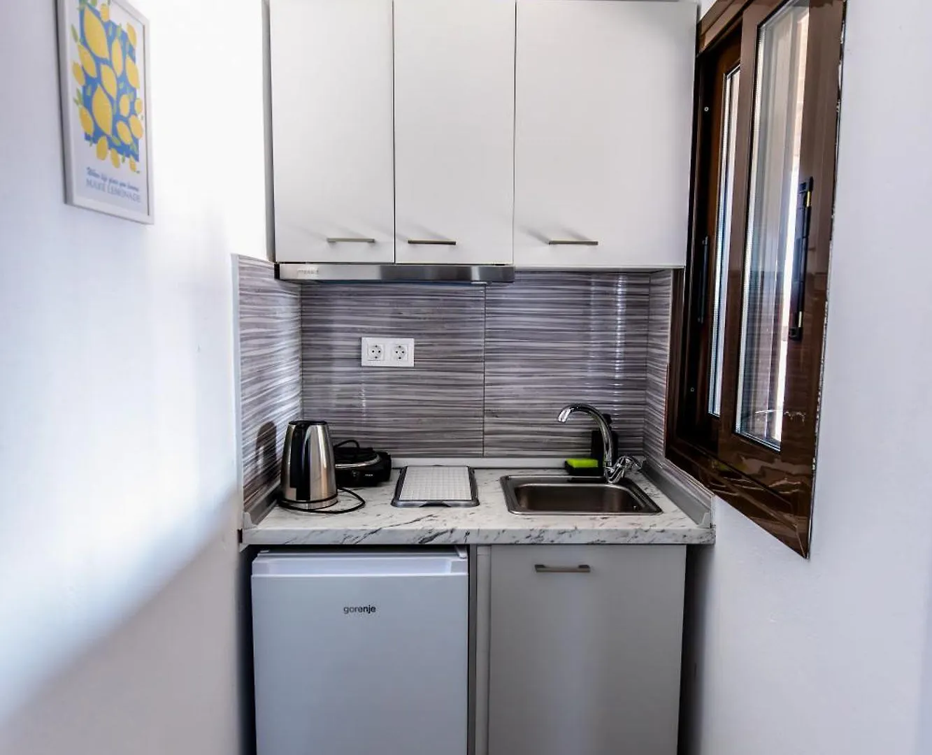 Mira Luxury Apartments باراليا ديونيسيو اليونان