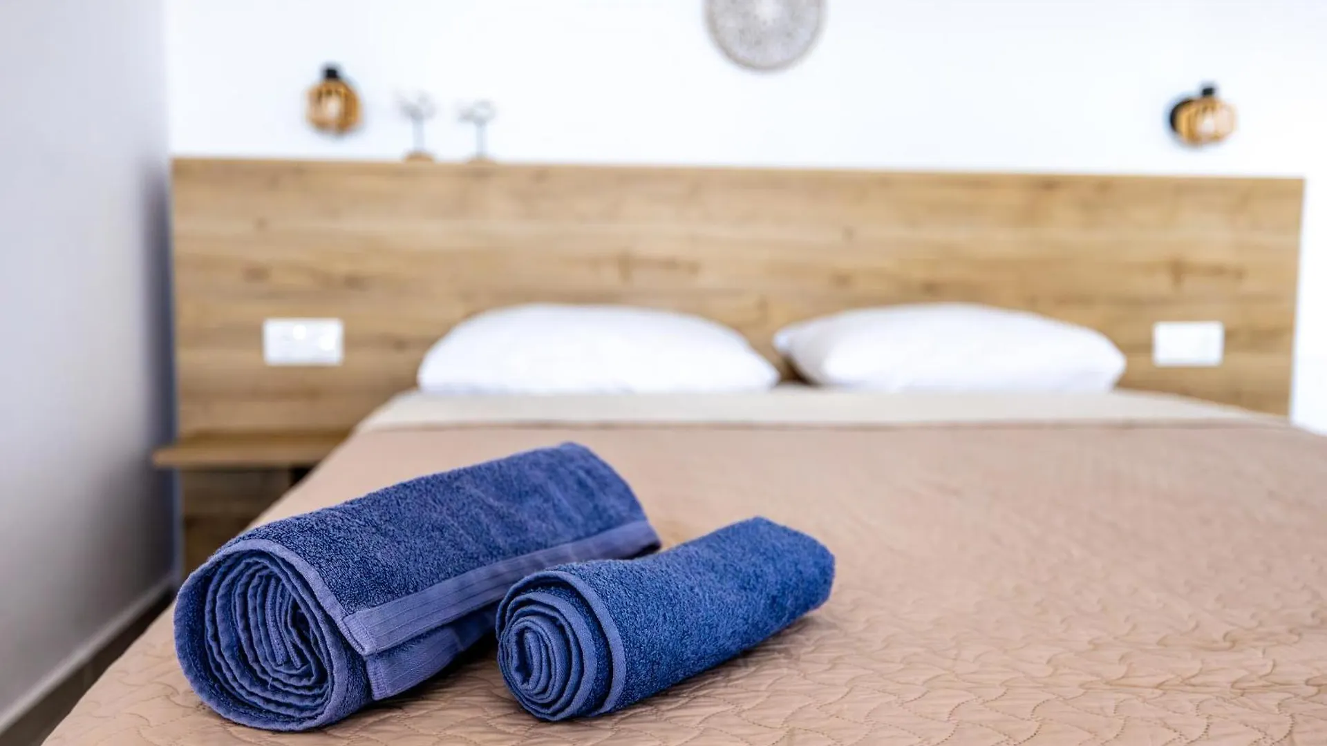 Mira Luxury Apartments باراليا ديونيسيو